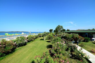 Bi-Village 13
