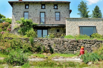 Vakantiehuizen Cantal EUR-FR-15290-01