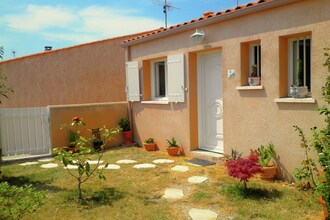 Vakantiehuizen Charente Maritime EUR-FR-17220-01