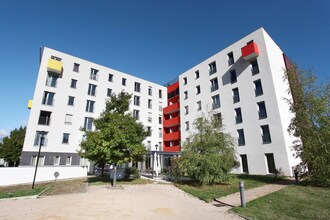 Vakantiehuizen Rhône EUR-FR-69008-02