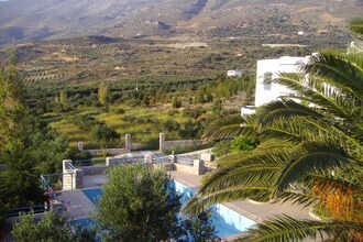 Villa Anemos