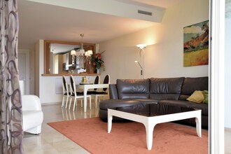 Villa Lily