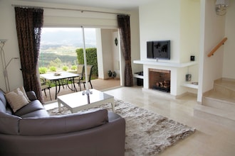 Villa Lily