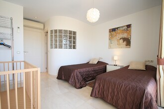Villa Lily