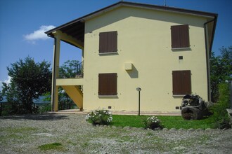 Vakantiehuizen Emilië-Romagne EUR-IT-40022-01