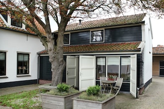 Vakantiehuizen Bollenstreek EUR-NL-2202-14
