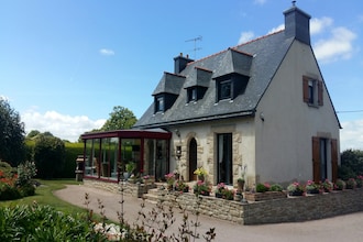 Vakantiehuis Pedernec EUR-FR-22540-01