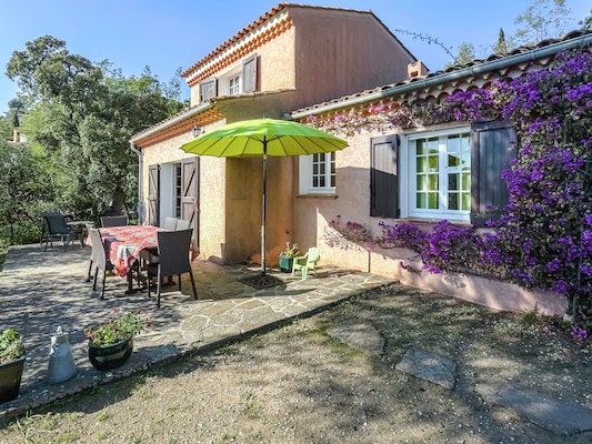 Ferienhaus mit umzäuntem Garten in Bormes les Mimosas (Frankreich) und 2 Hunde erlaubt