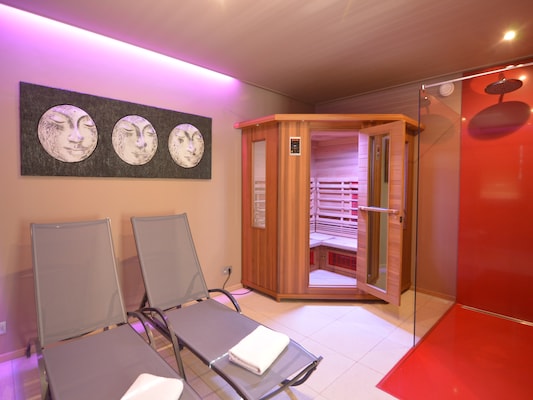 Malmedy Hillside Spa Retreat