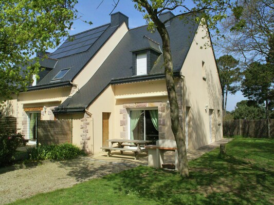 Ferienhaus mit umzäuntem Garten in Erquy (Frankreich) und 2 Hunde erlaubt