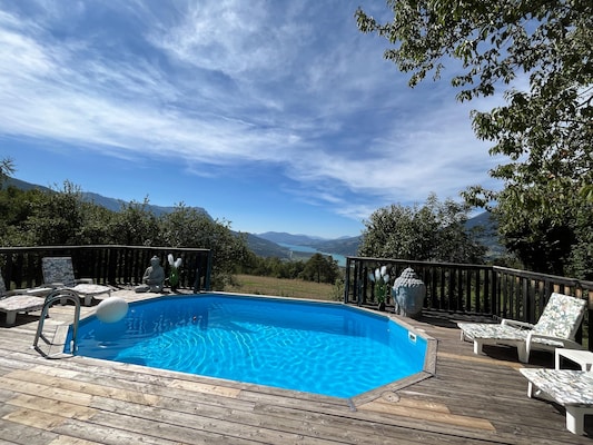 Ferienhaus in Saint-Sauveur (Frankreich) und 3 Hunde erlaubt