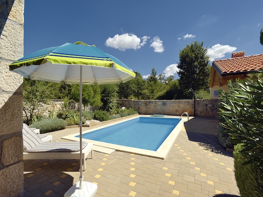 Vakantiehuis met privé zwembad in Sveti Lovrec (Kroatië) voor 6 personen