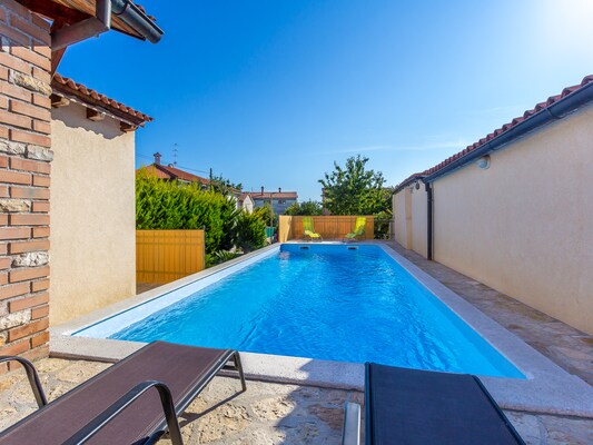 Vakantiehuis met privé zwembad in Medulin (Kroatië) voor 8 personen