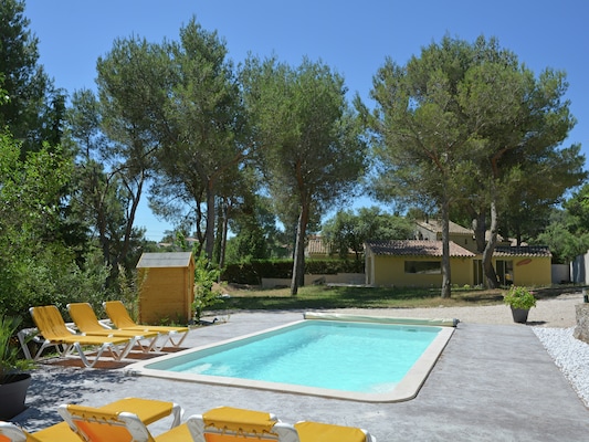 Vakantiehuis met privé zwembad in Beaucaire (Frankrijk) voor 6 personen