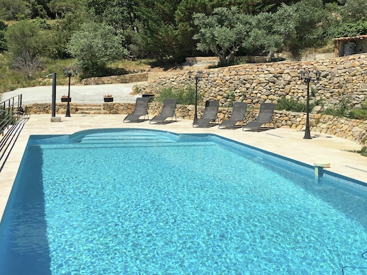 Vakantiehuis in Ampus (Frankrijk) 3 honden zijn welkom