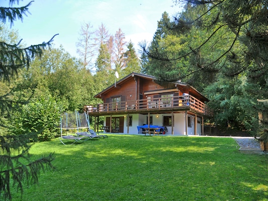 Beautiful wooden chalet with large garden