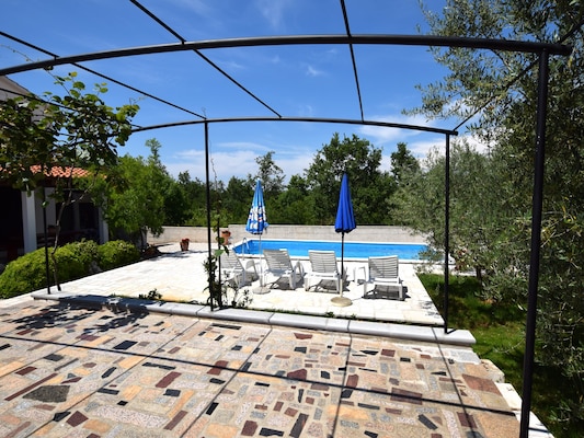 Vakantiehuis met zwembad in Porec (Kroatië) voor 2 personen