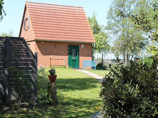 Ferienhaus umzäunter Garten Ostsee mit Hund Urlaub auf Pfoten