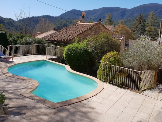 Ferienhaus in Méounes-lès-Montrieux (Frankreich) und 1 Hund erlaubt