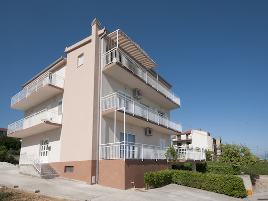 Vakantiehuis met 3 slaapkamer(s) in Seget Donji (Kroatië) voor 8 personen