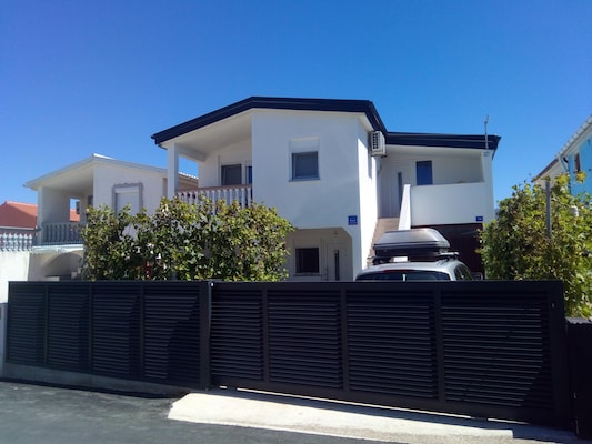 Vakantiehuis met 3 slaapkamer(s) in Vir (Kroatië) voor 4 personen