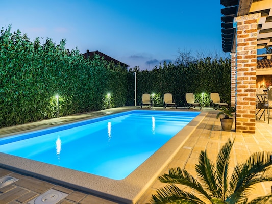 Ferienhaus mit umzäuntem Garten in Sukosan (Kroatien) und 2 Hunde erlaubt