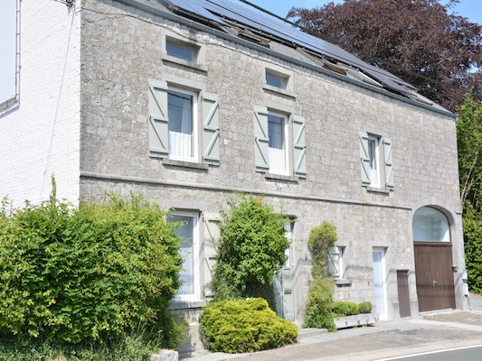 Vakantiehuis met 8 slaapkamer(s) in Denée (België) voor 22 personen