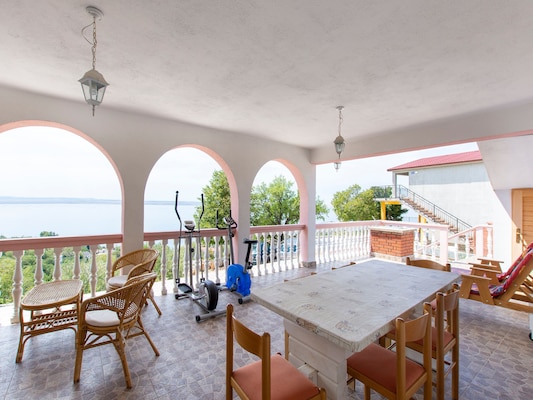 Vakantiehuis met 3 slaapkamer(s) in Tribanj Kruscica (Kroatië) voor 8 personen