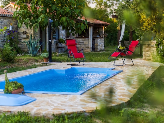 Ferienhaus mit umzäuntem Garten in Sopot (Kroatien) und 1 Hund erlaubt