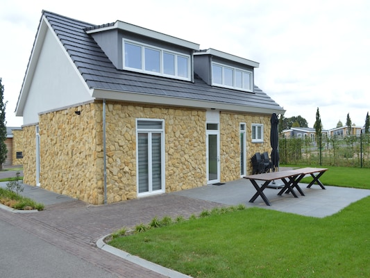 Vakantiehuis met zwembad in Bemelen (Nederland) voor 12 personen