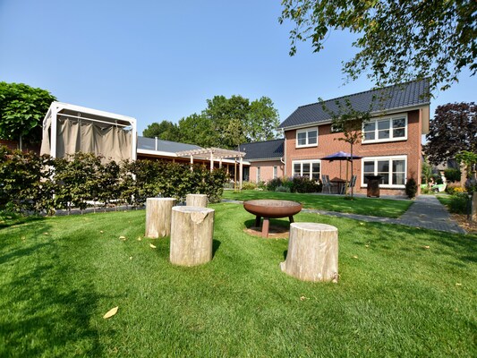 Vakantiehuis met bubbelbad in Megchelen (Nederland) voor 10 personen