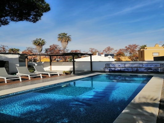 Vakantiehuis met omheinde tuin in Isla Cristina (Spanje) 1 hond is welkom