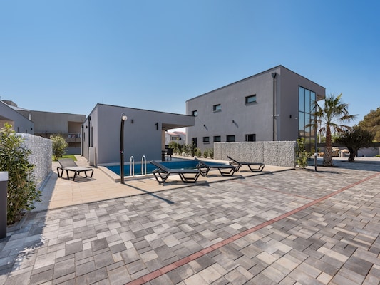 Vakantiehuis met privé zwembad in Vir (Kroatië) voor 6 personen