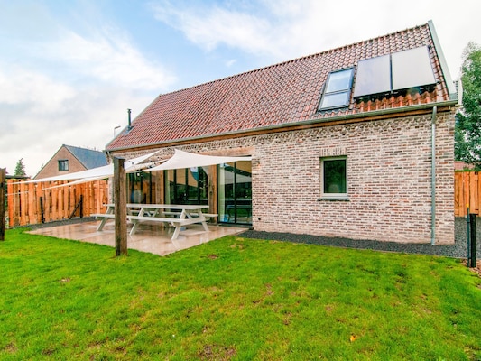 Vakantiehuis met omheinde tuin in Bocholt (België) 4 honden zijn welkom
