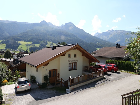 Ferienhaus in Bramberg am Wildkogel (Österreich) und 1 Hund erlaubt