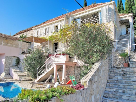 Vakantiehuis met zwembad in Orasac (Kroatië) voor 10 personen