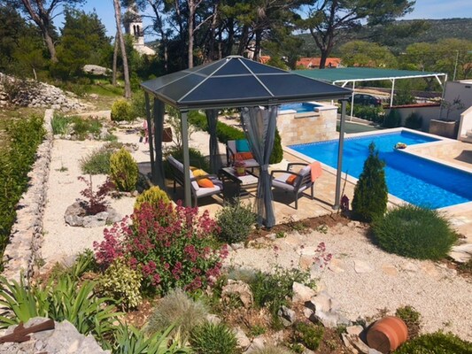 Vakantiehuis met bubbelbad in Dracevica (Kroatië) voor 6 personen