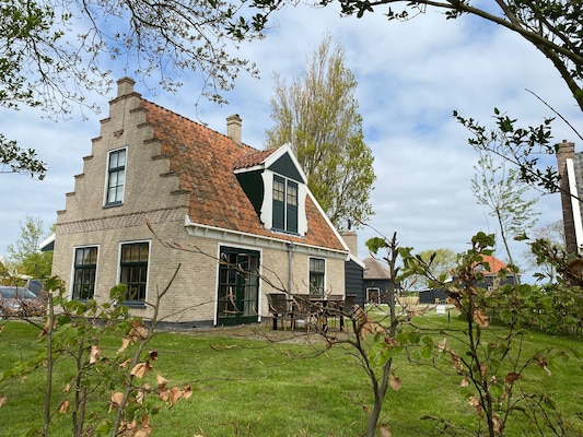 Ferienhaus in Hippolytushoef (Niederlande) und 2 Hunde erlaubt