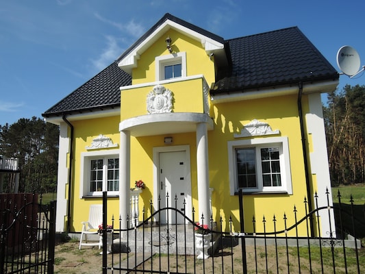 Ferienhaus mit umzäuntem Garten in Nowe Warpno (Polen) und 5 Hunde erlaubt