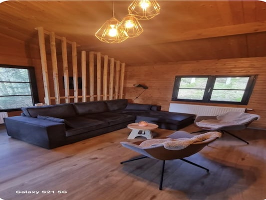 Chalet in het bos met Nordic bad