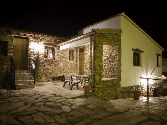 Ferienhaus in Laroya (Spanien) und 1 Hund erlaubt