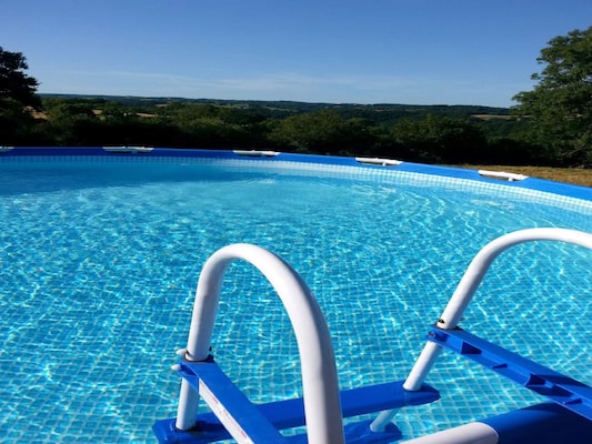 Vakantiehuis met privé zwembad in Saint Maurice près Pionsat (Frankrijk) voor 3 personen