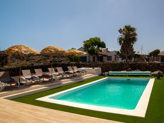 Vakantiehuis met privé zwembad in La Oliva (Spanje) voor 8 personen