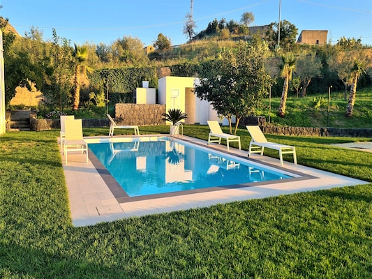 Vakantiehuis met privé zwembad in Leonforte (Italië) voor 4 personen