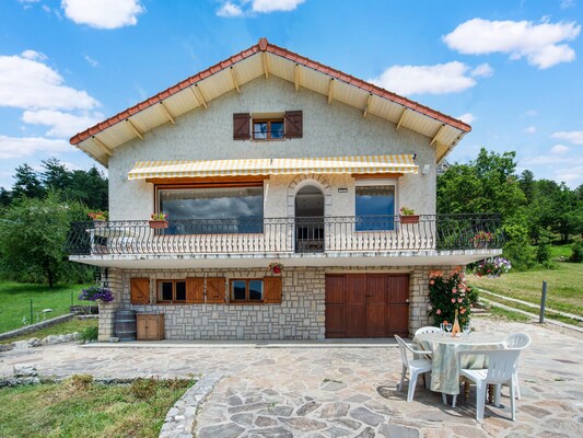 Vakantiehuis in Saint-Julien-du-Verdon (Frankrijk) 2 honden zijn welkom