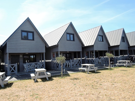 Ferienhaus mit umzäuntem Garten in Dziwnówek (Polen) und 2 Hunde erlaubt