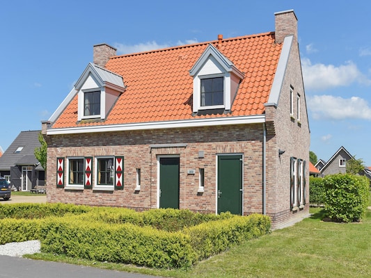 Vakantiehuis met zwembad in Nieuwvliet (Nederland) voor 10 personen