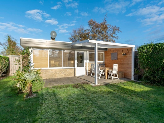 Ferienhaus mit umzäuntem Garten in Sint Maartenszee (Niederlande) und 2 Hunde erlaubt