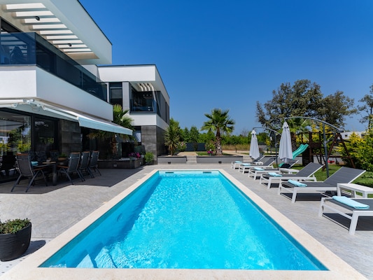 Vakantiehuis met privé zwembad in Zaton (Kroatië) voor 10 personen