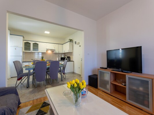 Vakantiehuis met bubbelbad in Zezevica (Kroatië) voor 6 personen